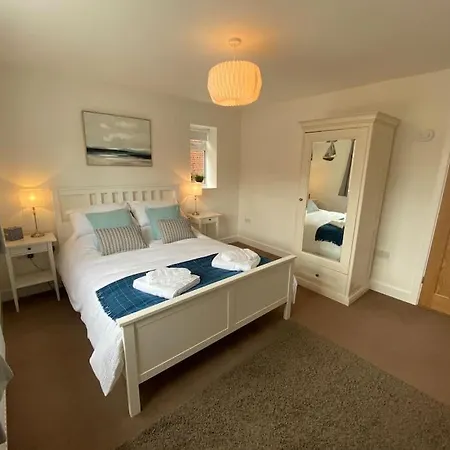 Апартаменты The North Bay Hideaway,