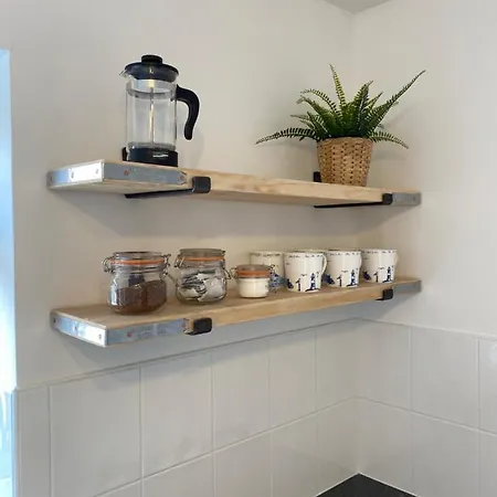 Апартаменты The North Bay Hideaway,